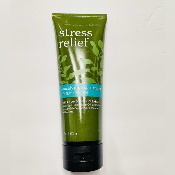 Bath and Body Works stress relief eucalyptus and spearmint body cream new - Picture 1 of 3